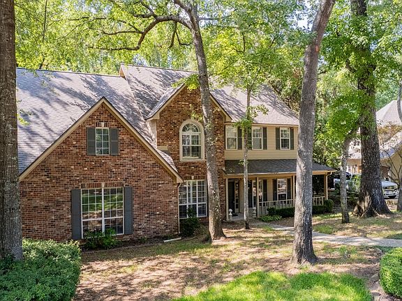 3rd image of 3611 River Oaks Ct