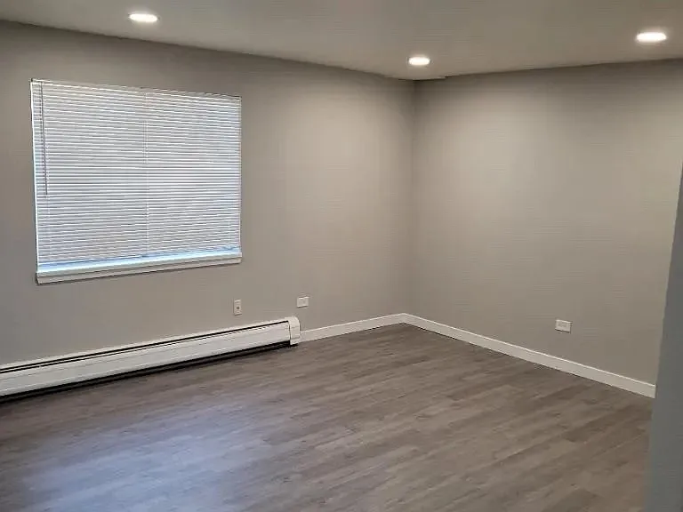 1525 S Holly St #202 — Photo 6