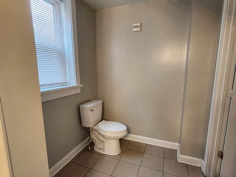 3640 N Meridian St — Photo 13