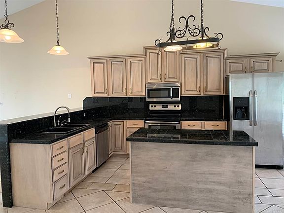 4th image of 5505 Soundside Dr