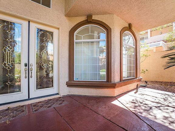 3rd image of 8971 La Manga Ave