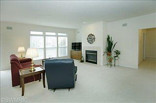 3rd image of 512 Equestrian Dr