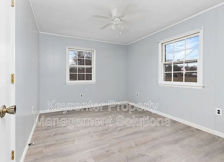 781 Cold Springs Rd — Photo 20