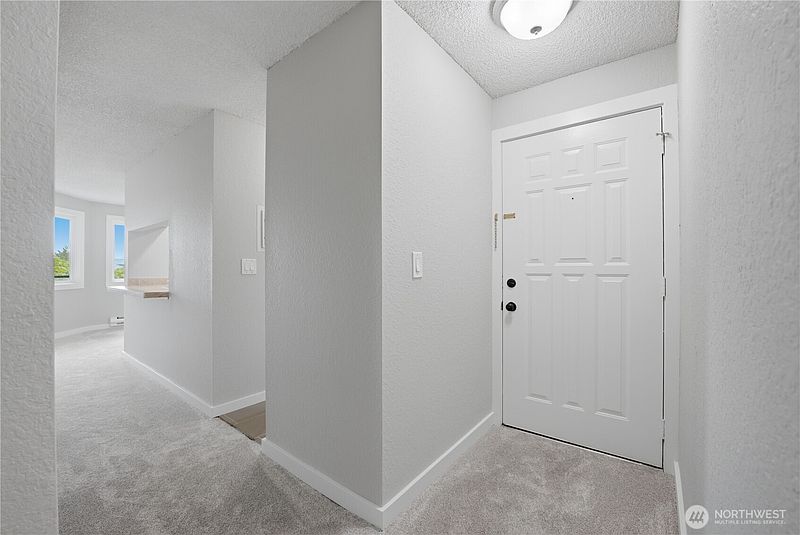 5th image of 4189 W Lake Sammamish Parkway SE #B309