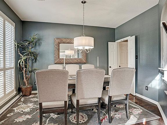 Another view of the dining room showing the double doorway opening into the kitchen!