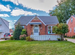 28704 Gilchrist Dr, Willowick, OH