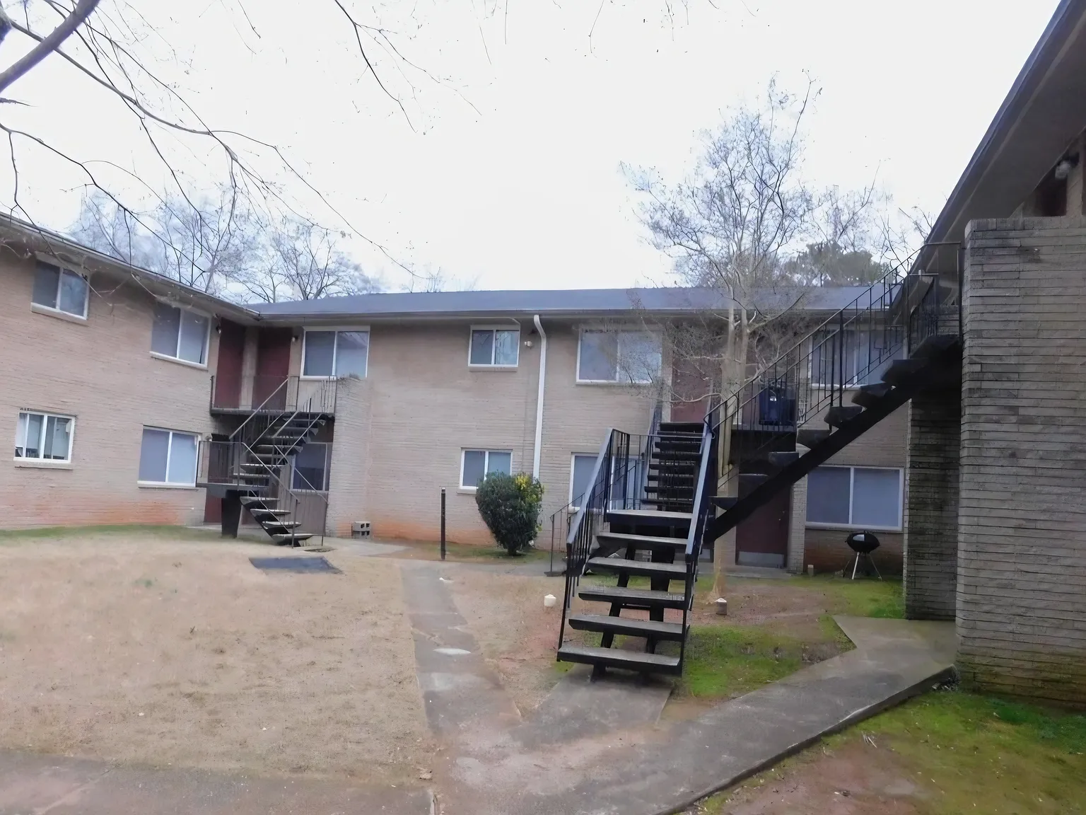 2 bed, 760 sqft, $975 — Photo 2