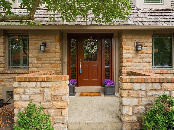 4th image of 8652 Gairloch Ct