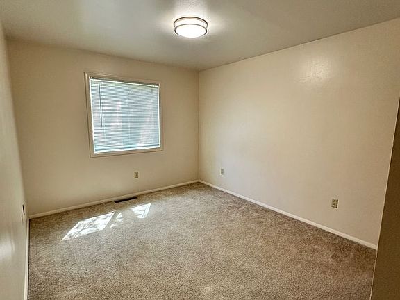 4th image of 1409 S Willson Ave #1409B