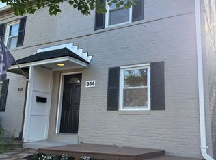 834 S Ivy St, Arlington, VA 22204