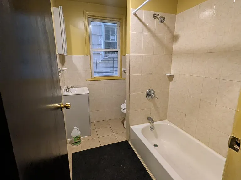 89 Saratoga Ave #1 — Photo 3