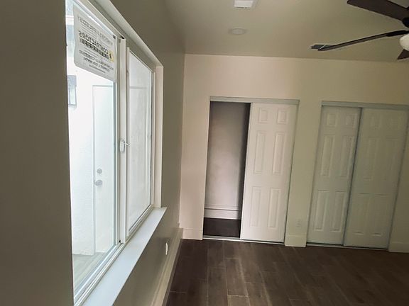 5th image of 3017 44th St #B