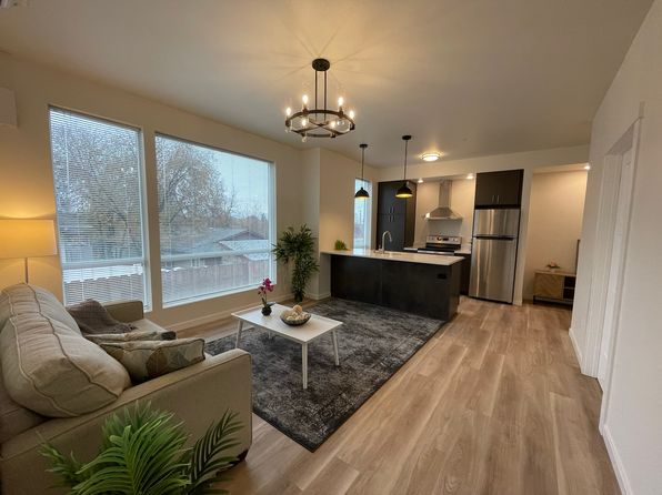 2521 N Regal St #103