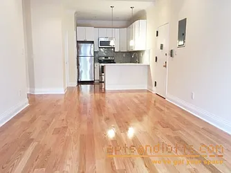 Rented by aptsandlofts.com