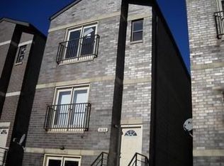 3138 W Fillmore St #2, Chicago, IL 60612
