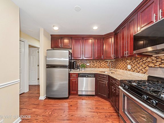 2nd image of 2150 Valencia Dr APT 306