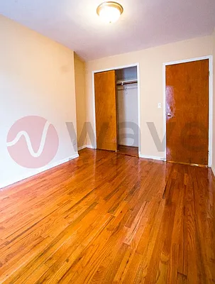 Rented by Wave Real Estate Group | media 30