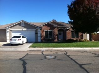 1744 Gubler Dr, Santa Clara, UT 84765
