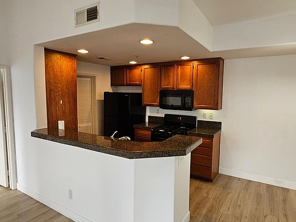 3rd image of 1853 Rue Bienville Pl Unit 833