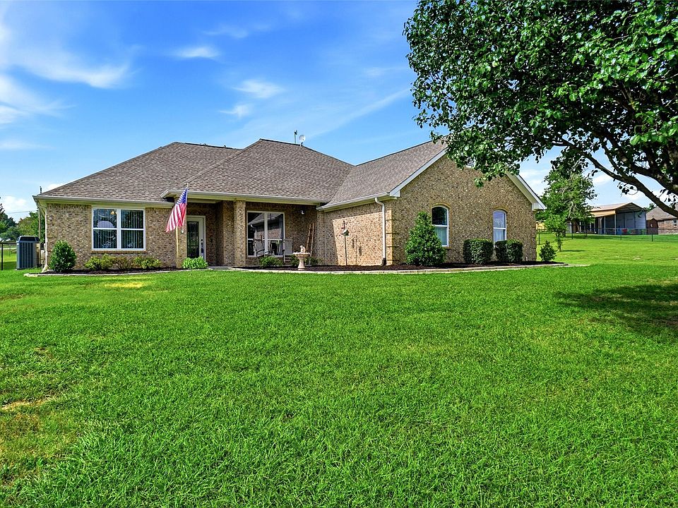 1st image of 114 Bolivar Dr