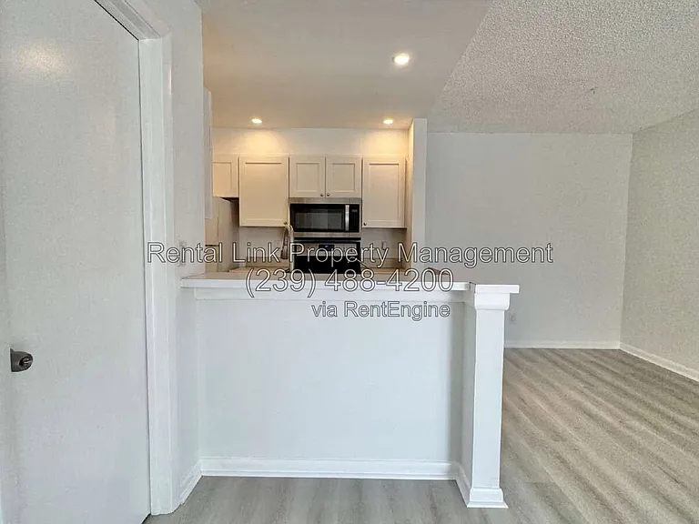 150 Santa Clara Dr #5 — Photo 10