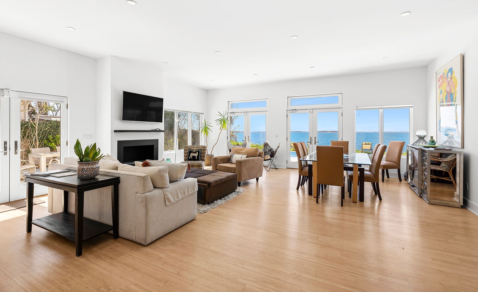  Waterviews from Every Room