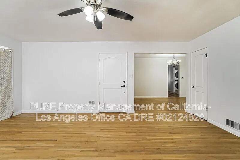 3 bed, 2.0 bath, 1500 sqft, $3,895 — Photo 3