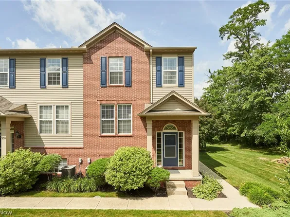 301 Kelsey Dr, Akron, OH 44321