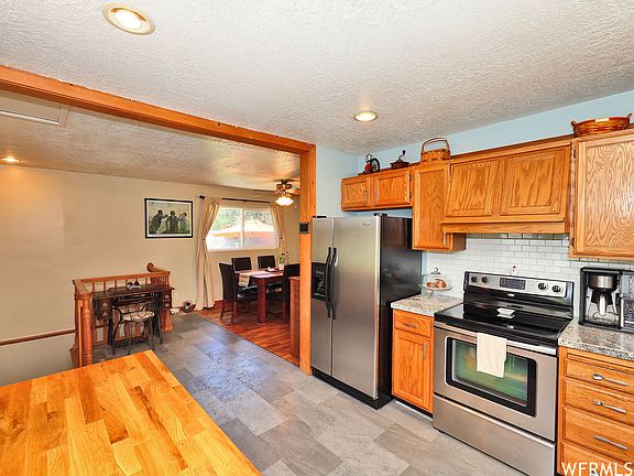 3rd image of 1061 E Millcreek Way