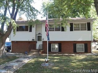 1334 Johnson Ln, Springfield, IL 62702