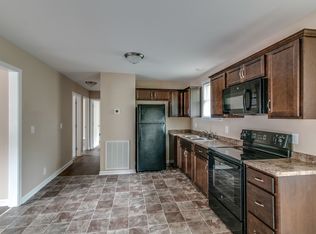 256 Raintree Dr, Clarksville, TN 37042
