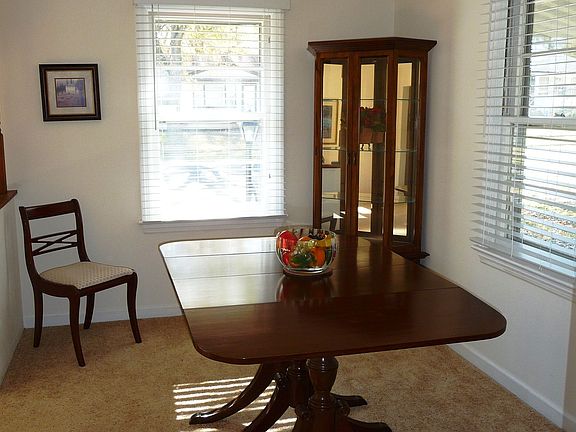5th image of 125 Saint Madeleine Ln