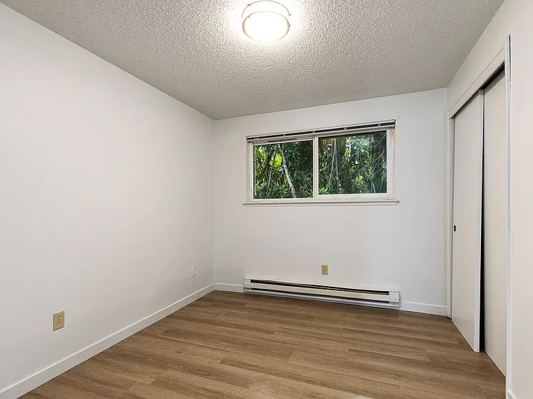 Timberwood Apartments — Photo 23