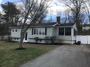 22 Collins Dr, Hudson, MA 01749