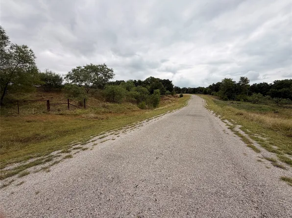 114 County Road 1742, Chico, TX 76431