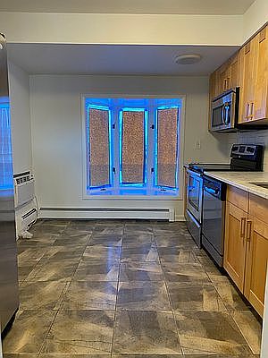3rd image of 152B Tier St #305