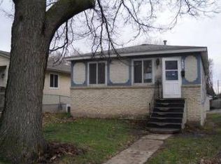 1677 Barclay St, Saint Paul, MN 55106