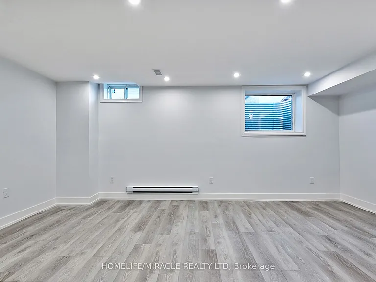 95 William Fair Dr #BASEMENT — Photo 8