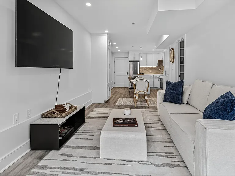 149 Charles St #4 — Photo 7