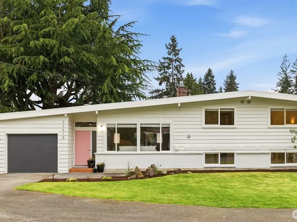 22618 87th Avenue W, Edmonds, WA 98026
