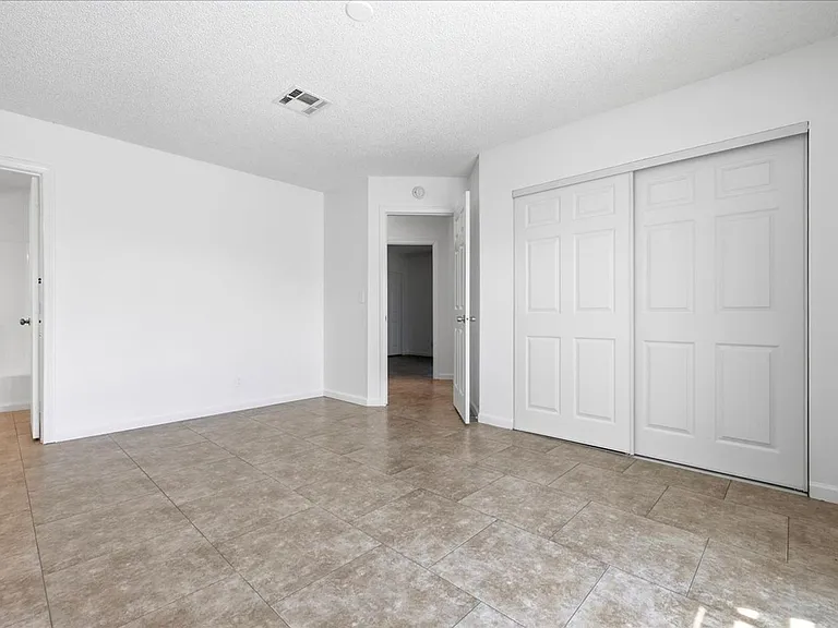 31601 Avenida Maravilla — Photo 13