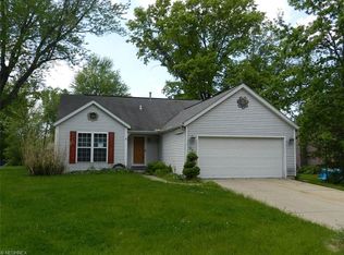 880 Sheffield Rd, Sheffield Lake, OH 44054