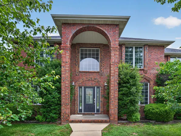 1427 Ridgecrest Street E, Springfield, MO 65804