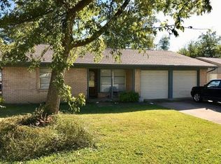 8610 Gladwood Ln, Dallas, TX 75243