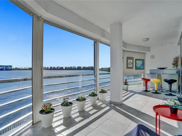 1000 NE 191st St #21, Miami, FL 33179