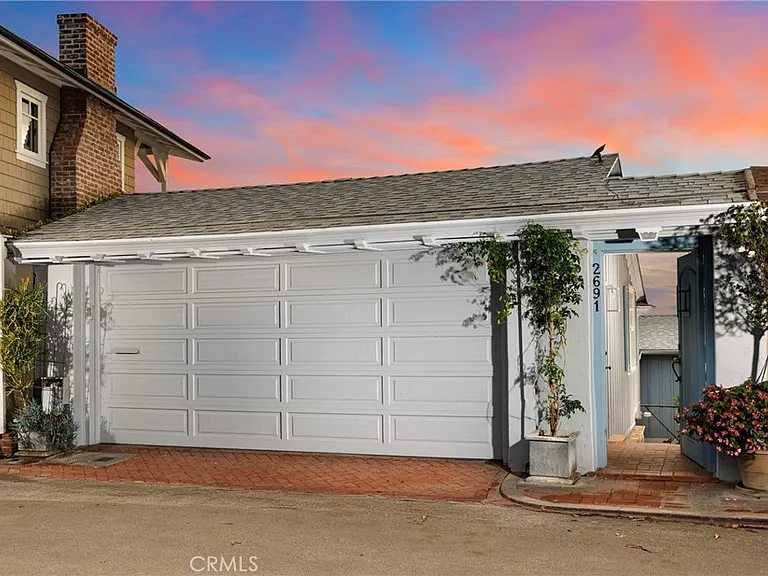 2691 Victoria Dr — Photo 39
