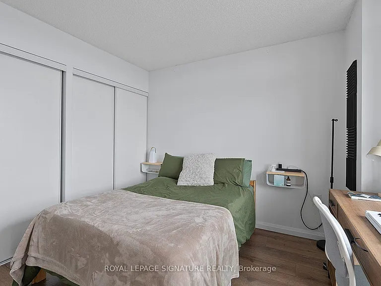 36 Lisgar St #1722E — Photo 11