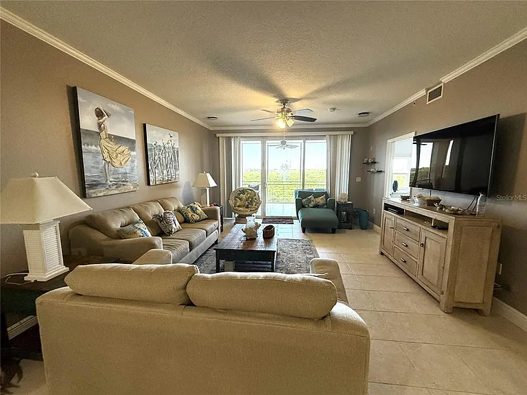 7296 Marathon Dr #402 — Photo 16