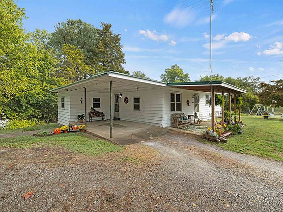 3rd image of 1639 Steward Rd