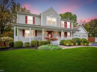 1 Ramapo Trl, Branchburg, NJ 08876